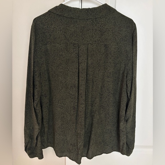 Rails Rebel Print Button Up Blouse, Olive Speckled Green, Long Sleeve XL - Picture 9 of 11